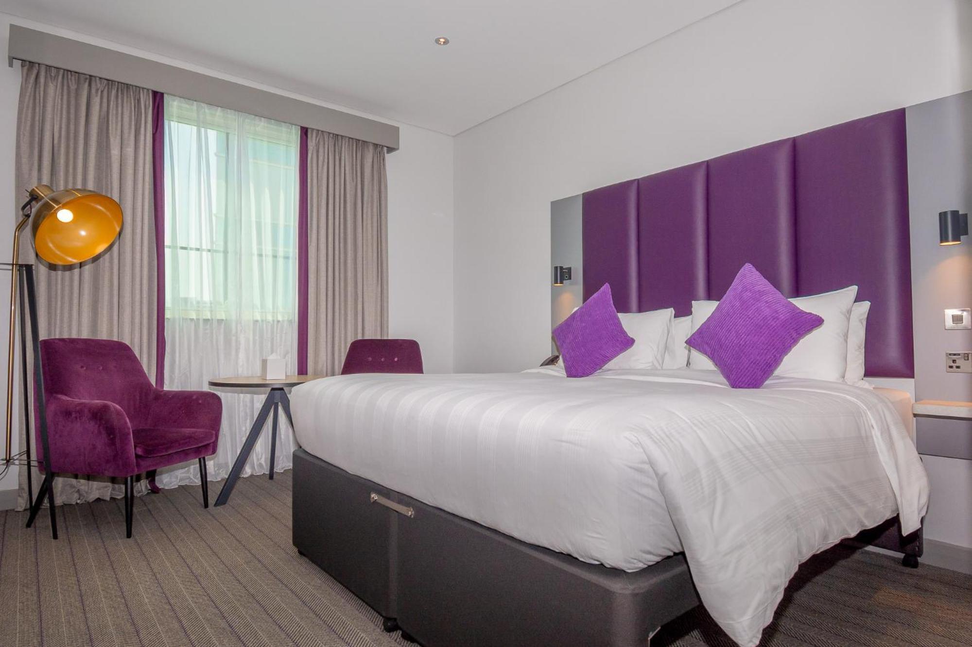 Premier Inn Dubai International Airport Esterno foto