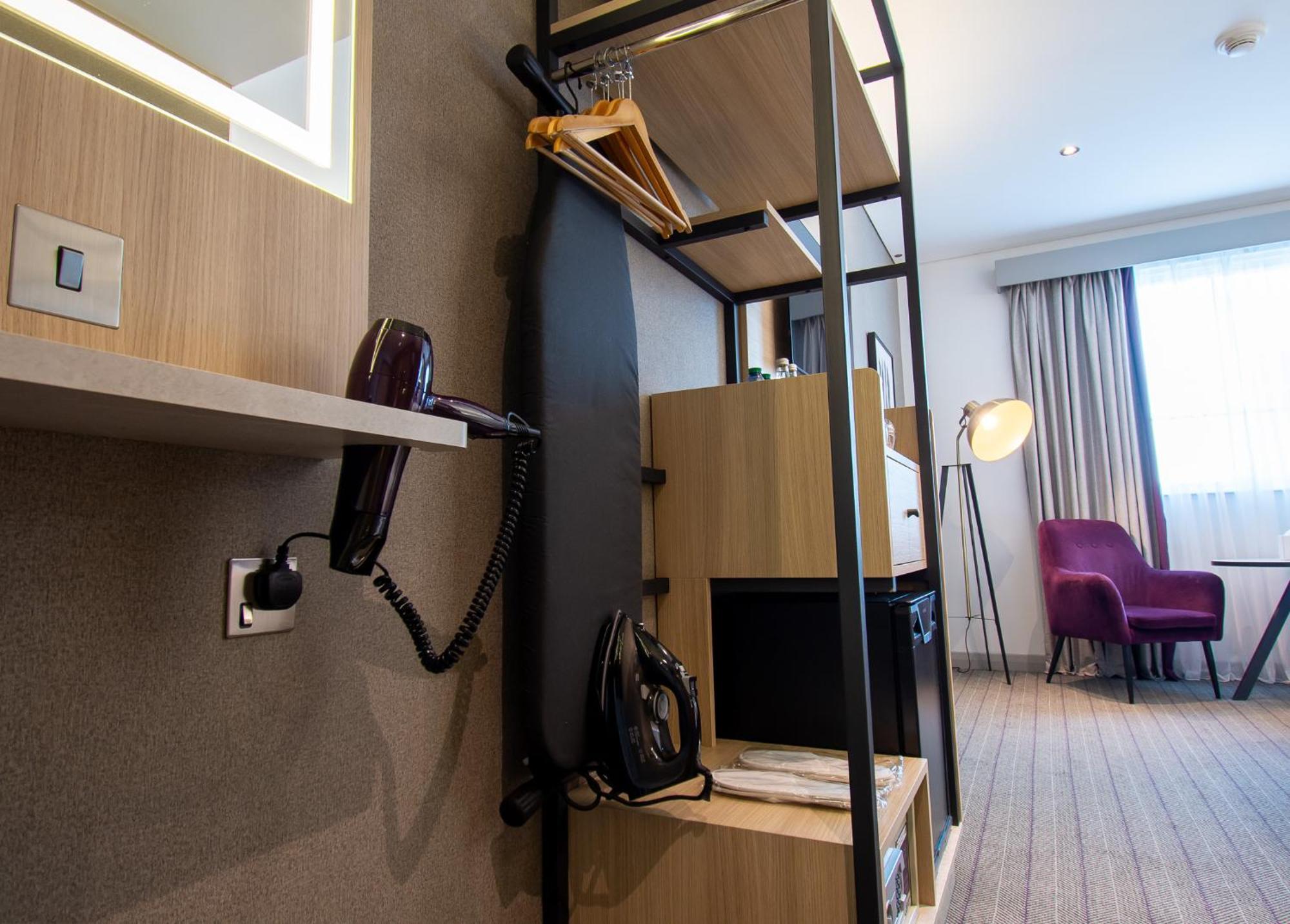 Premier Inn Dubai International Airport Esterno foto